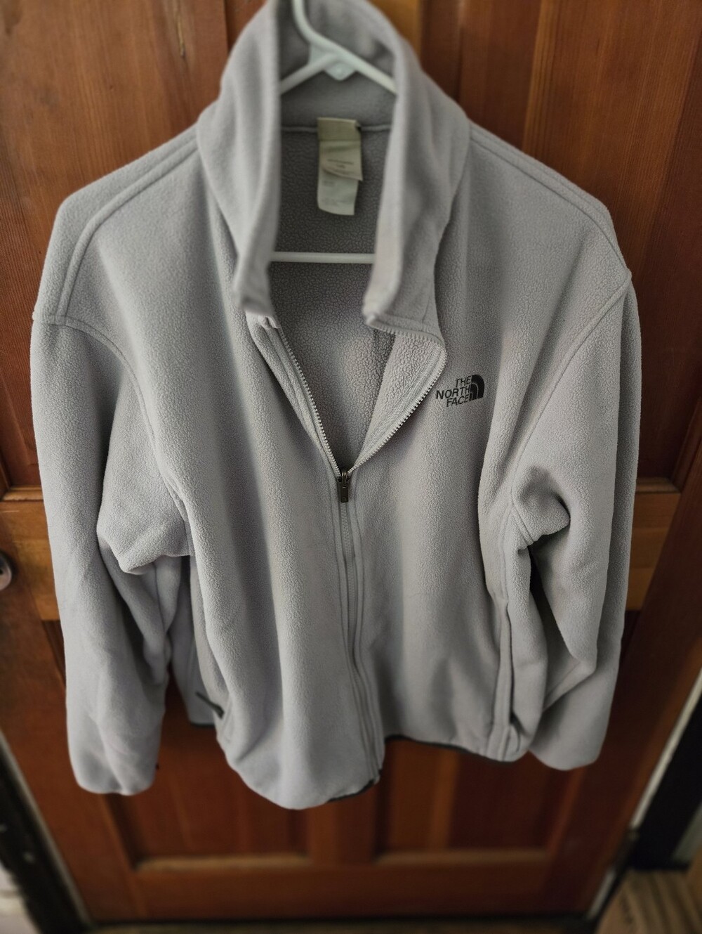 The North Face Light Gray Full‑Zip Fleece Jacket